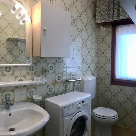 דירה Villaggio Le Ginestre ביביונה